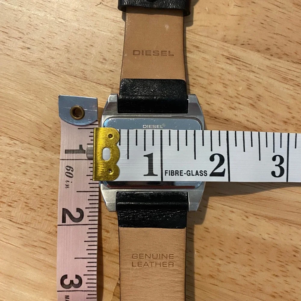VTG Y2K DIESEL DZ-2062 Analog Watch Black Leather Silver‎ Large Rectangular Face